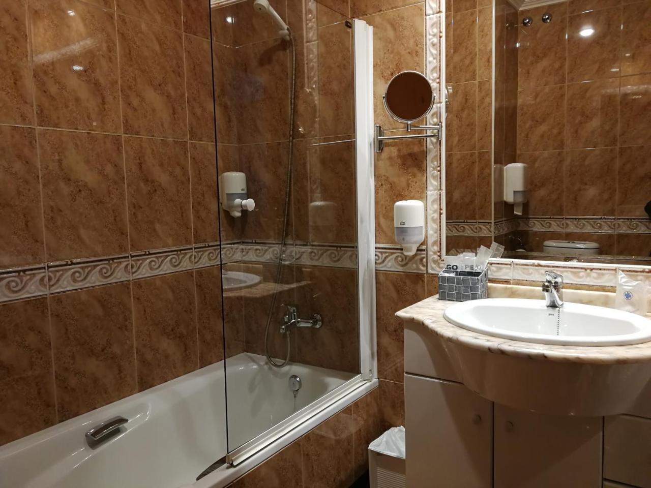 Habitación Triple con balcón